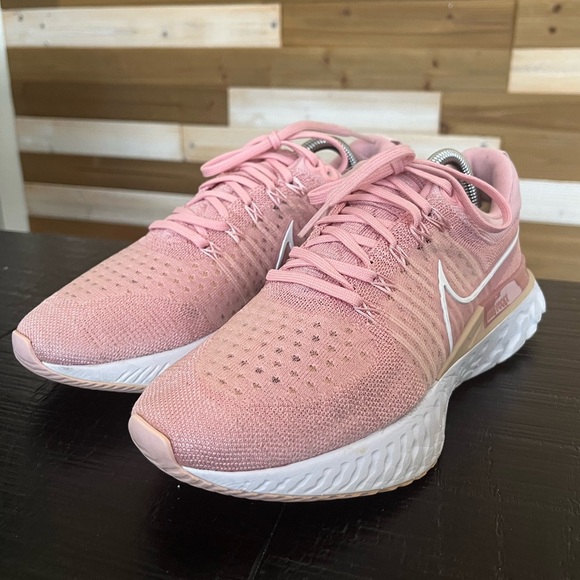 Nike React Infinity Run Flyknit 2 Pink Rose Athletic Running Sneaker Sz 9.5 - Picture 1 of 8